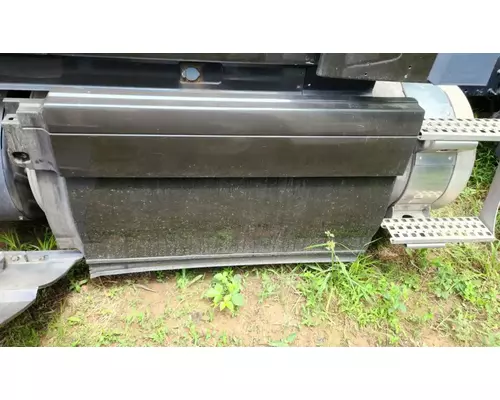 Volvo VNL Fuel Tank