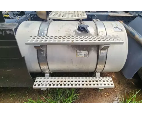 Volvo VNL Fuel Tank