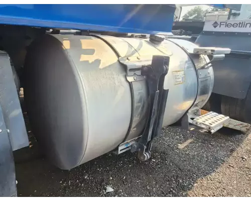 Volvo VNL Fuel Tank