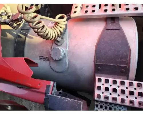 Volvo VNL Fuel Tank