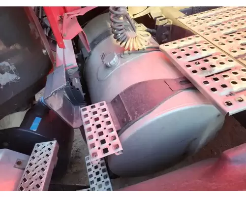 Volvo VNL Fuel Tank