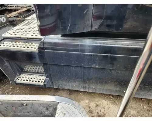 Volvo VNL Fuel Tank