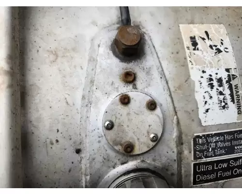Volvo VNL Fuel Tank