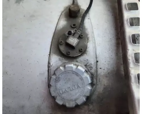 Volvo VNL Fuel Tank