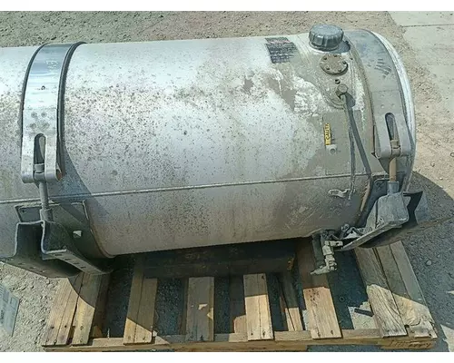 Volvo VNL Fuel Tank