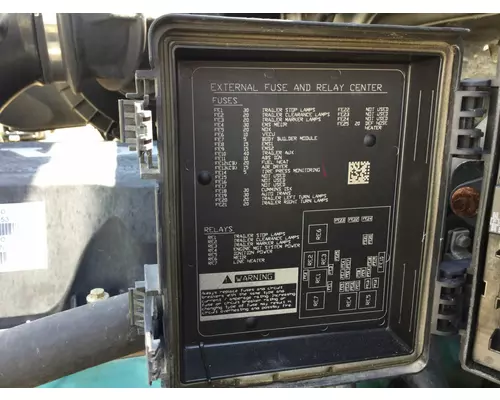 Volvo VNL Fuse Box