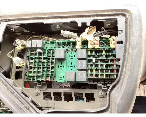 Volvo VNL Fuse Box