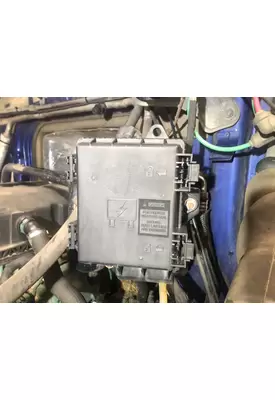 Volvo VNL Fuse Box