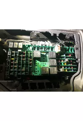 Volvo VNL Fuse Box