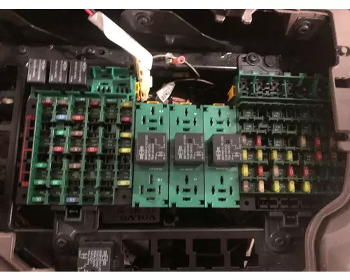 Volvo VNL Fuse Box