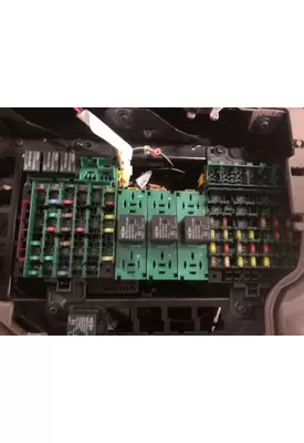 Volvo VNL Fuse Box