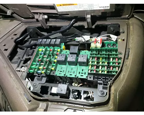 Volvo VNL Fuse Box