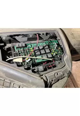 Volvo VNL Fuse Box