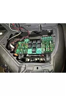 Volvo VNL Fuse Box