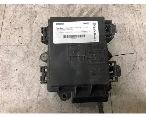 Volvo VNL Fuse Box