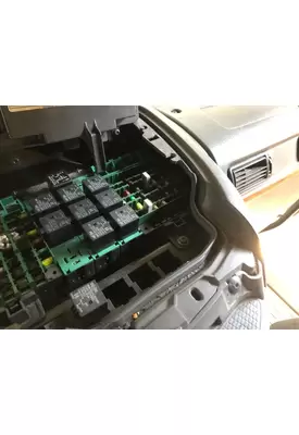 Volvo VNL Fuse Box