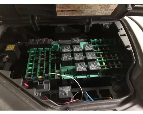 Volvo VNL Fuse Box