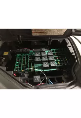 Volvo VNL Fuse Box