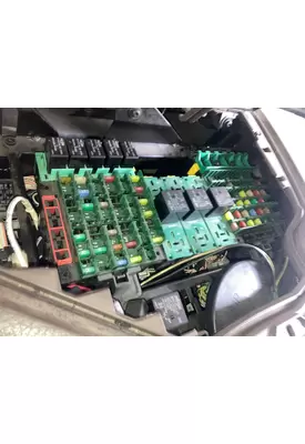 Volvo VNL Fuse Box