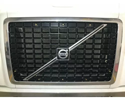 Volvo VNL Grille