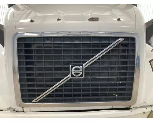 Volvo VNL Grille