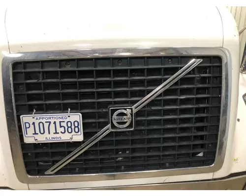 Volvo VNL Grille