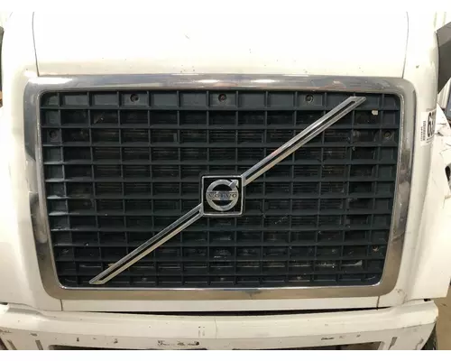 Volvo VNL Grille