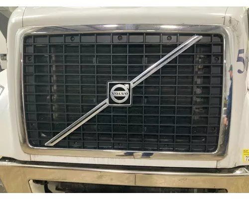 Volvo VNL Grille