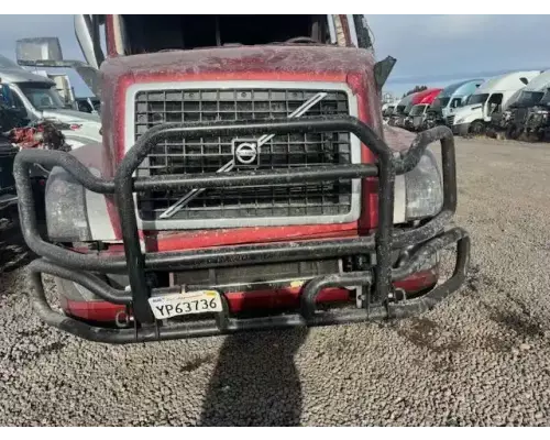 Volvo VNL Grille