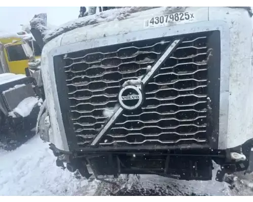 Volvo VNL Grille