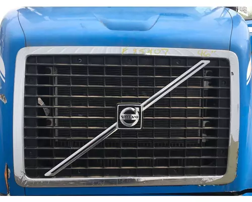 Volvo VNL Grille