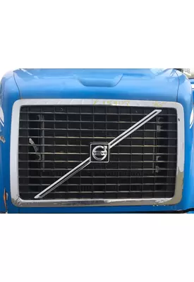 Volvo VNL Grille