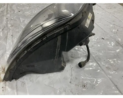 Volvo VNL Headlamp Assembly