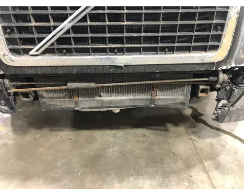 Volvo VNL Hood Hinge