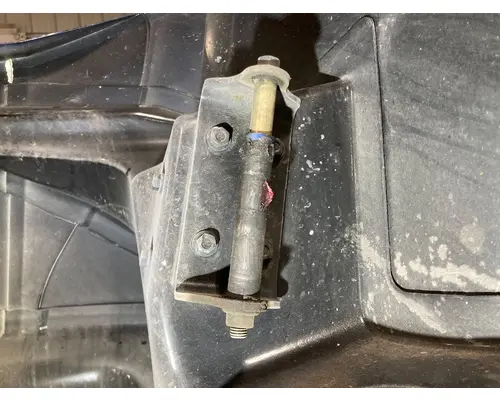Volvo VNL Hood Rest
