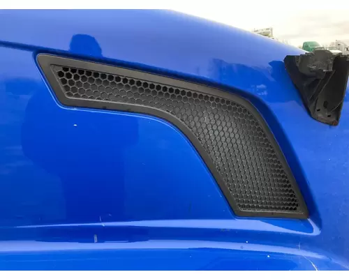 Volvo VNL Hood Side Vent
