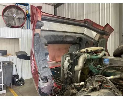 Volvo VNL Hood