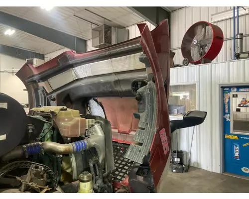 Volvo VNL Hood