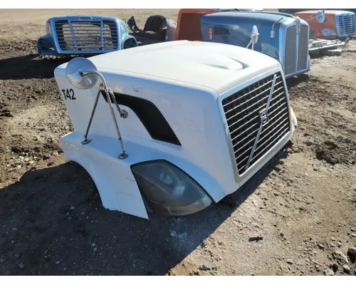 Volvo VNL Hood