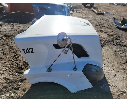 Volvo VNL Hood