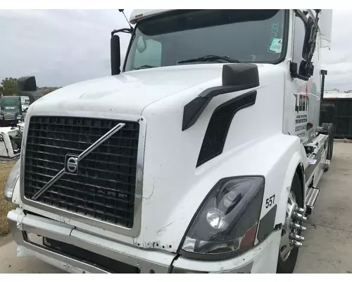 Volvo VNL Hood