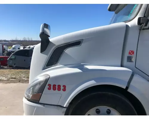 Volvo VNL Hood