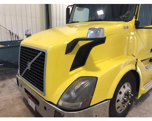 Volvo VNL Hood