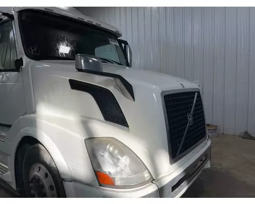 Volvo VNL Hood