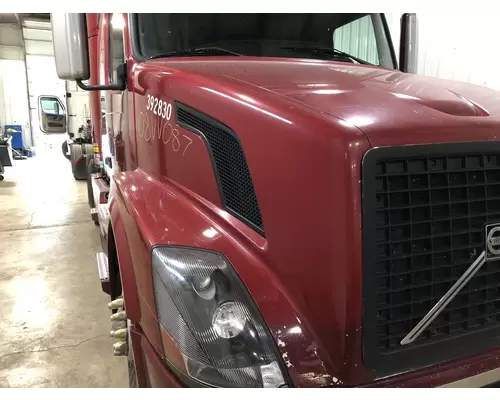 Volvo VNL Hood