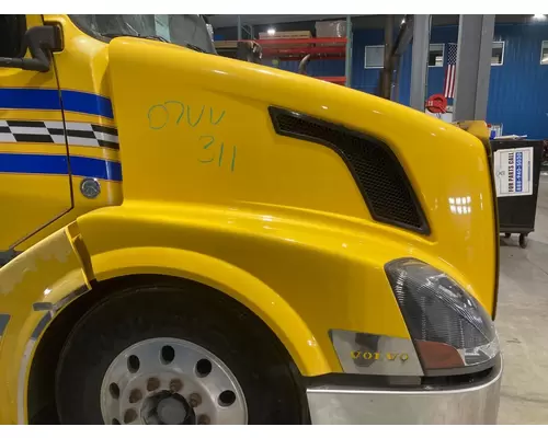 Volvo VNL Hood