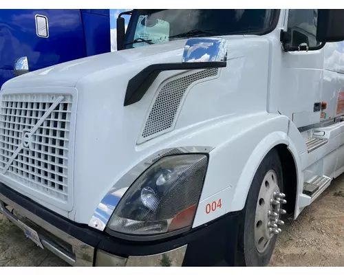 Volvo VNL Hood