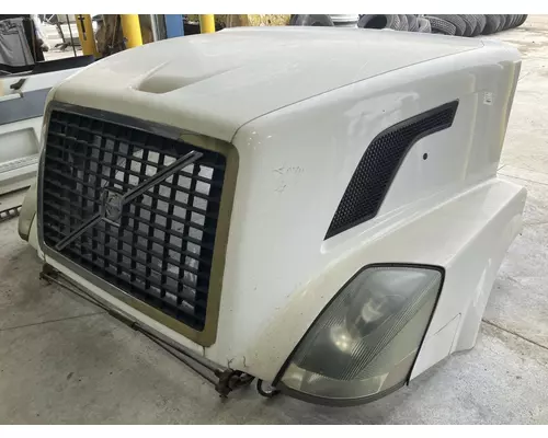 Volvo VNL Hood