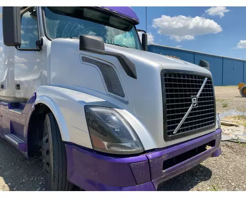 Volvo VNL Hood