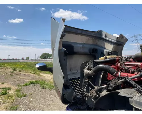 Volvo VNL Hood